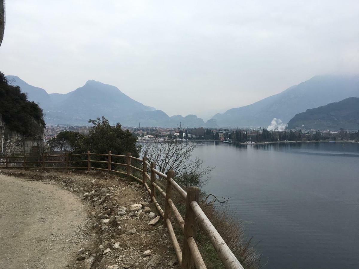 Appartamento Al Lago Riva del Garda Dış mekan fotoğraf